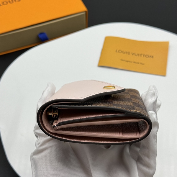 LVコピーウォレット角部分ディテール